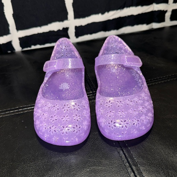 Old Navy Other - Fruity Scented Jelly Mary-Jane Flats for Toddler Girls
Purple 
Size 9